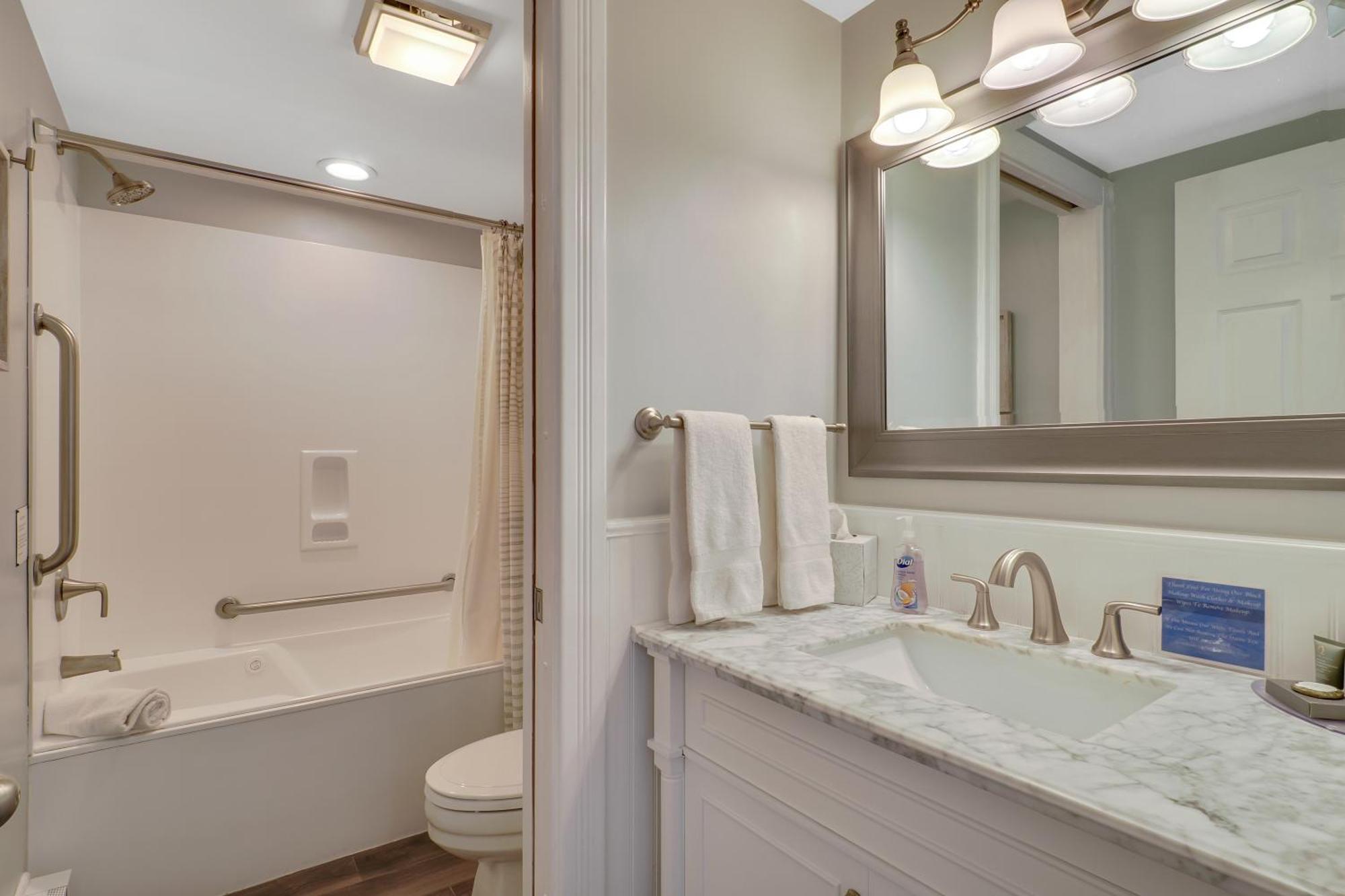 111 Water Street Inn Boyne City Kültér fotó